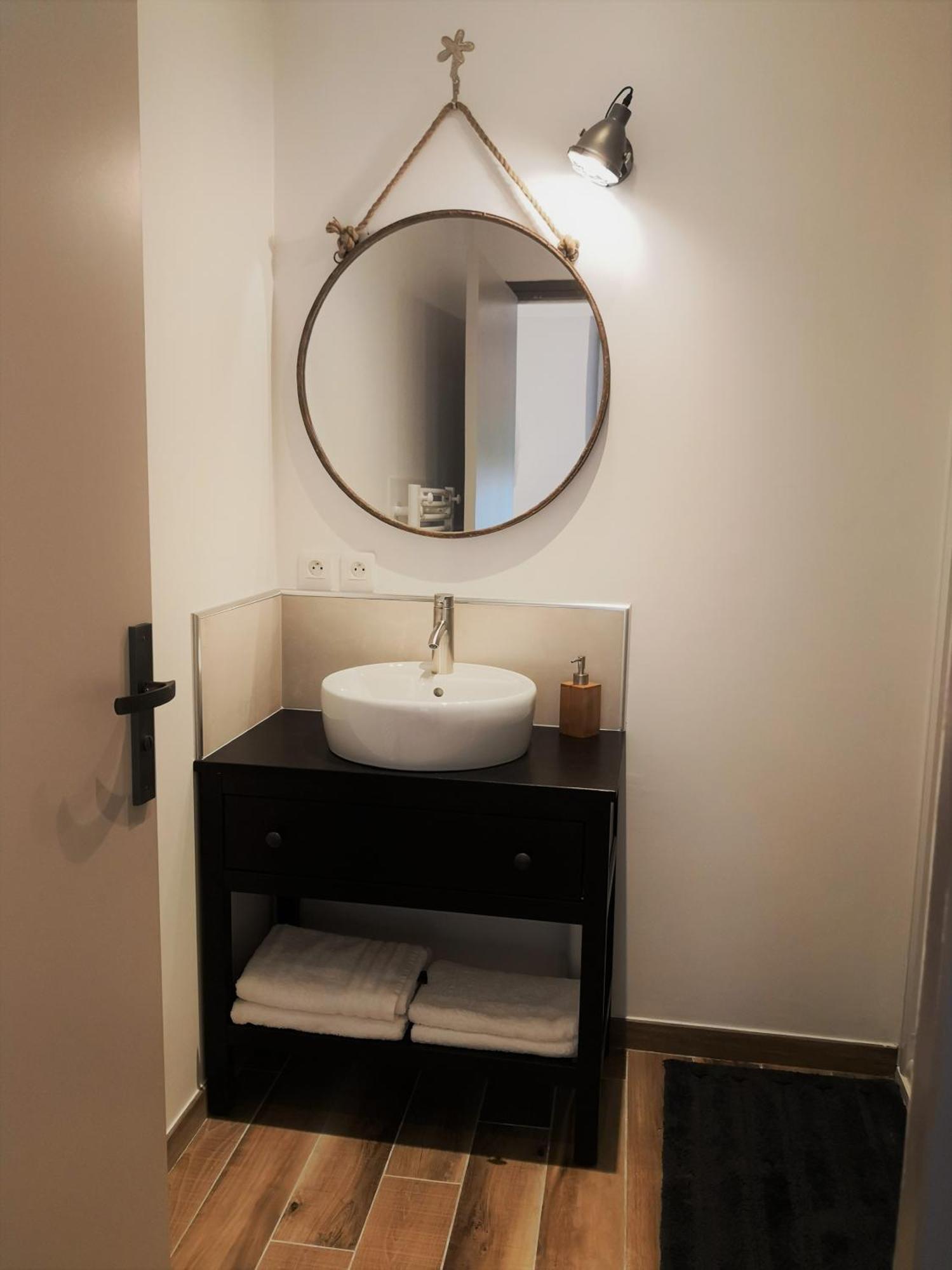 Les 7 Sources Hotel L'Isle-Adam Ruang foto