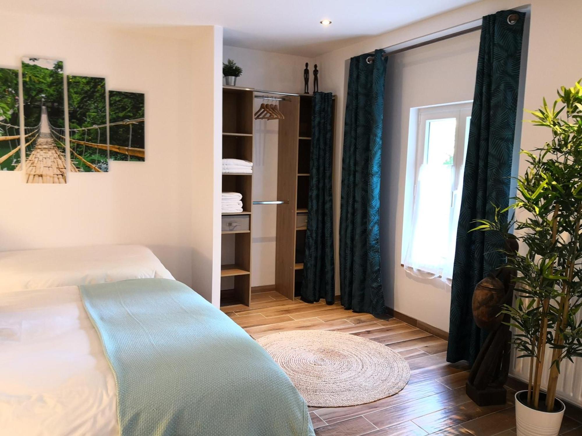 Les 7 Sources Hotel L'Isle-Adam Ruang foto