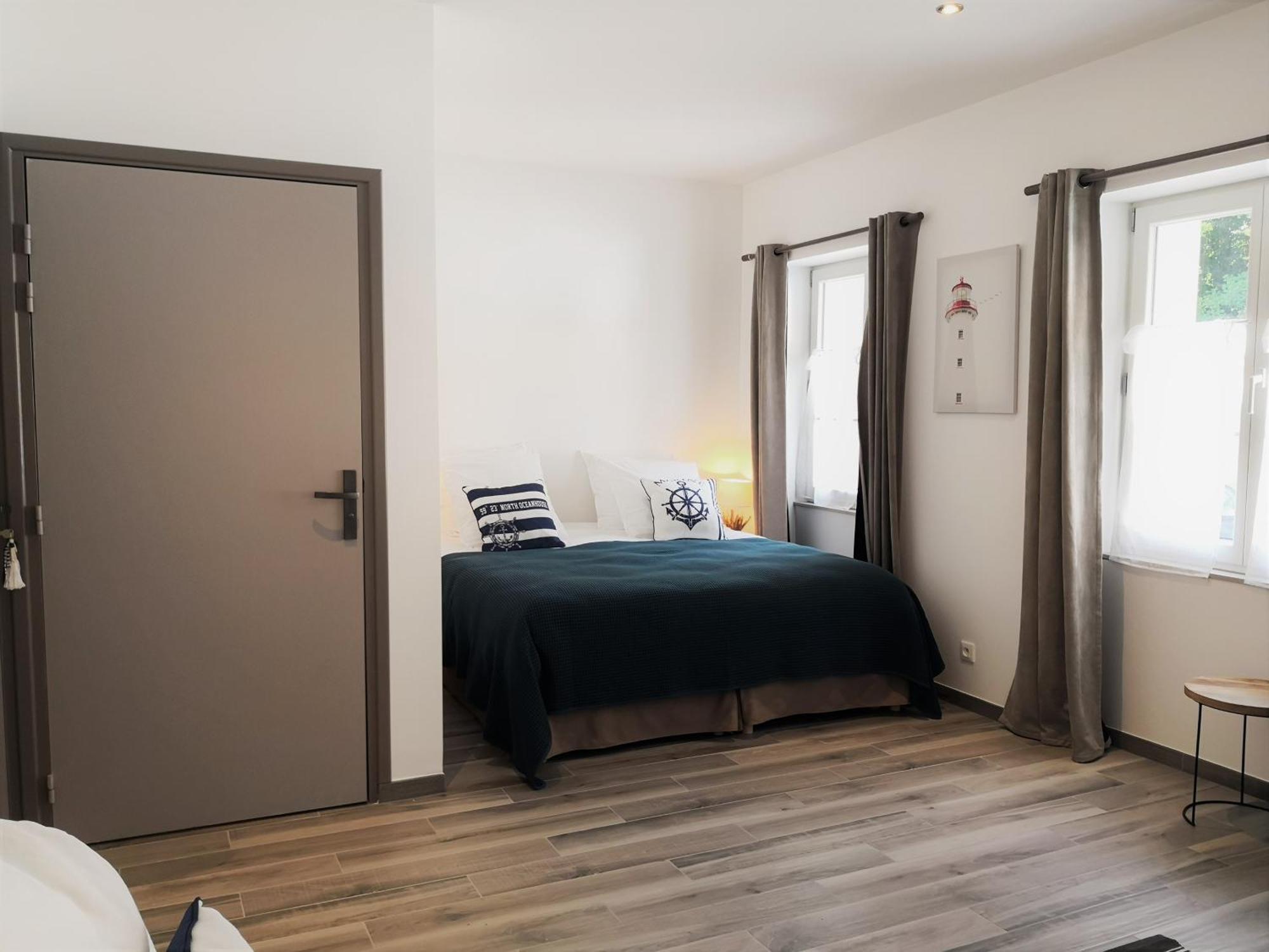 Les 7 Sources Hotel L'Isle-Adam Ruang foto