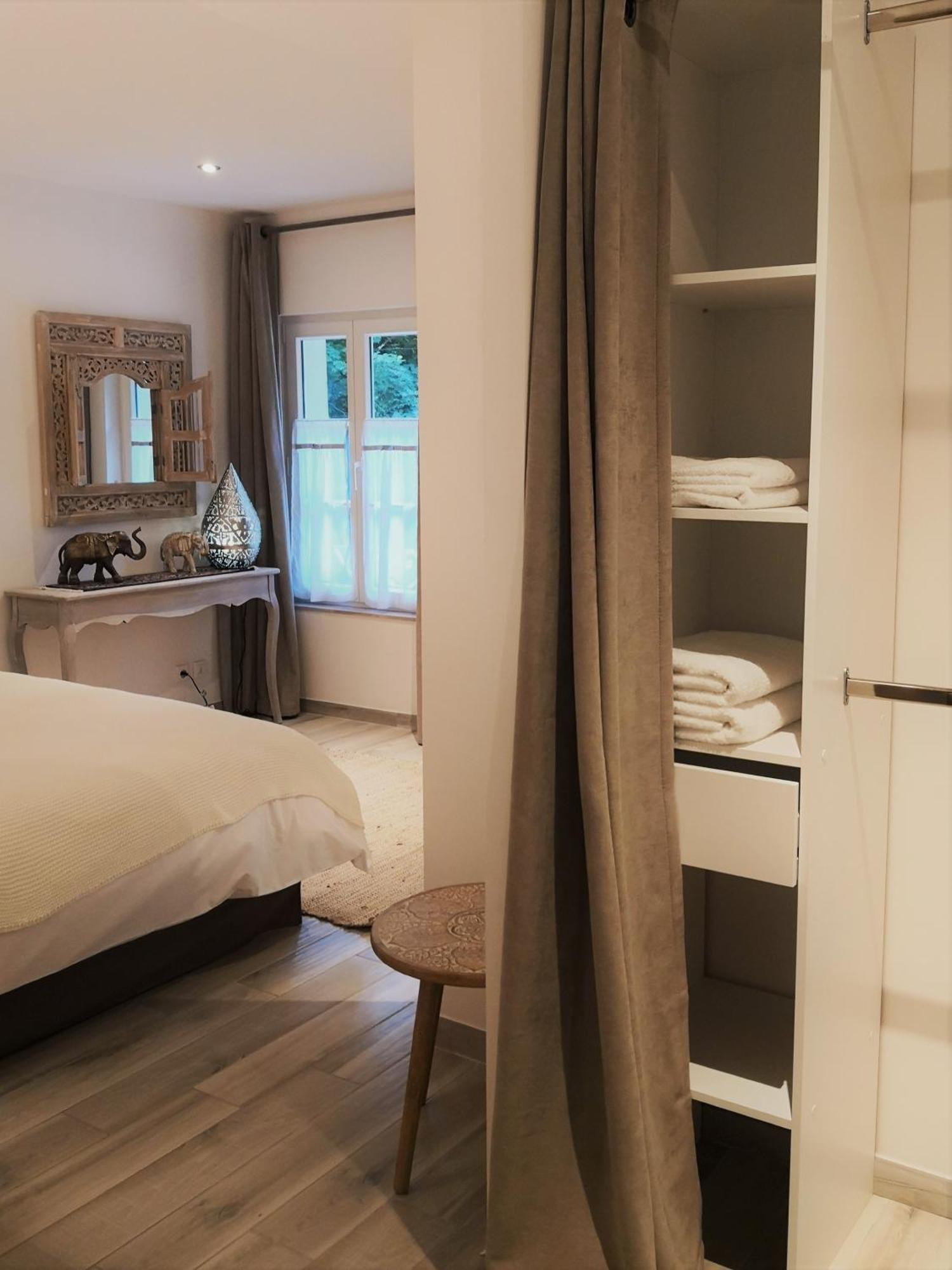 Les 7 Sources Hotel L'Isle-Adam Ruang foto